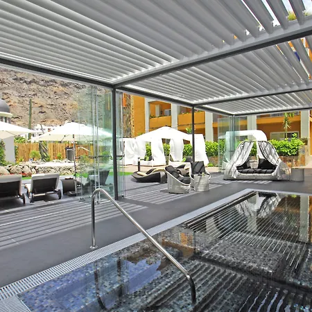 酒店 莫甘海滩热忱度假酒店