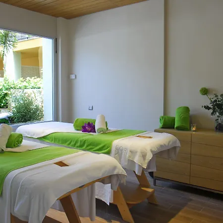 酒店 莫甘海滩热忱度假酒店