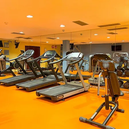 莫甘海滩热忱度假酒店 4* 莫甘海滩