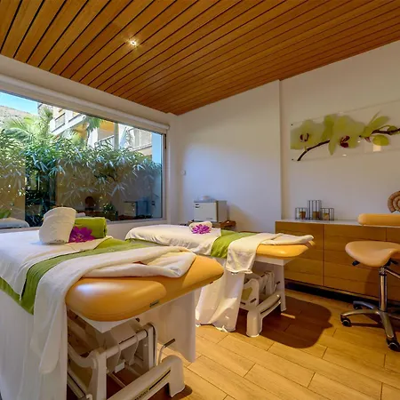 莫甘海滩热忱度假酒店 酒店