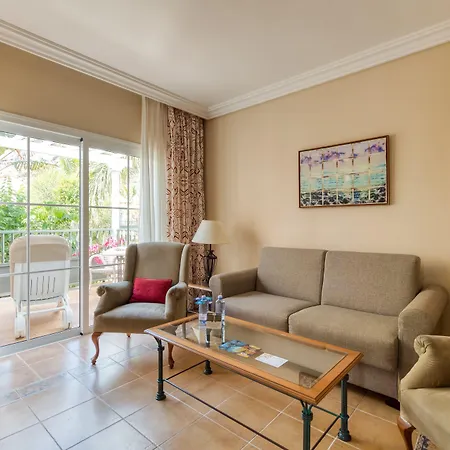 酒店 莫甘海滩热忱度假酒店