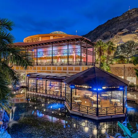 莫甘海滩热忱度假酒店 4*