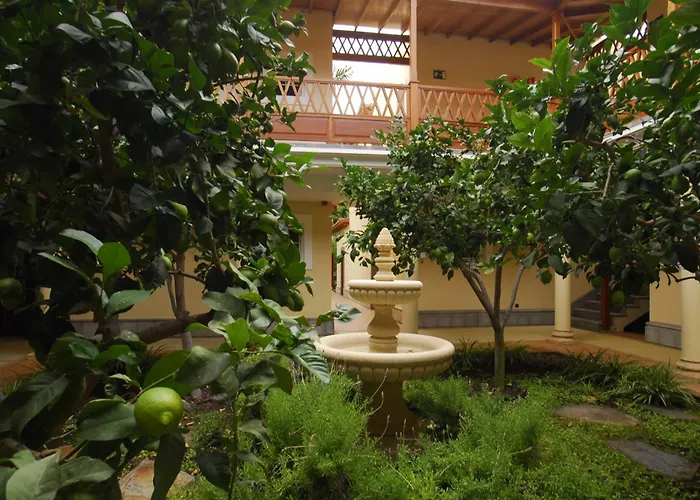 كورديال موجان بلايا فندق بويرتو دي موغان