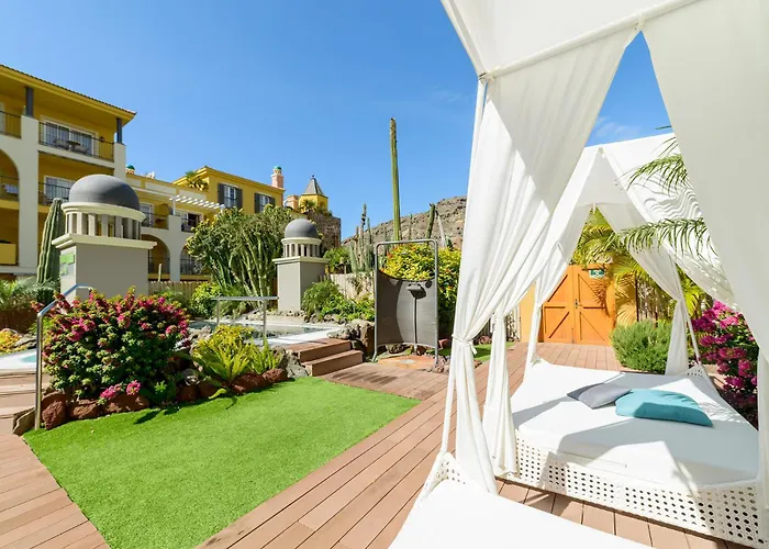 فندق كورديال موجان بلايا 4*