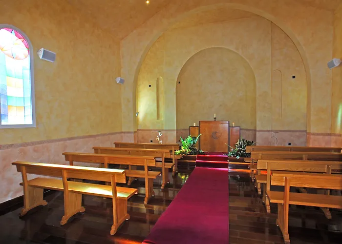 كورديال موجان بلايا فندق 4*