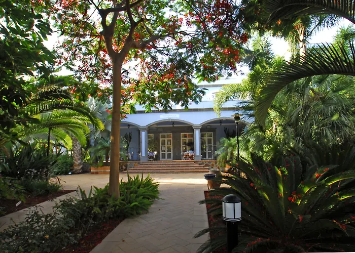 كورديال موجان بلايا 4* بويرتو دي موغان