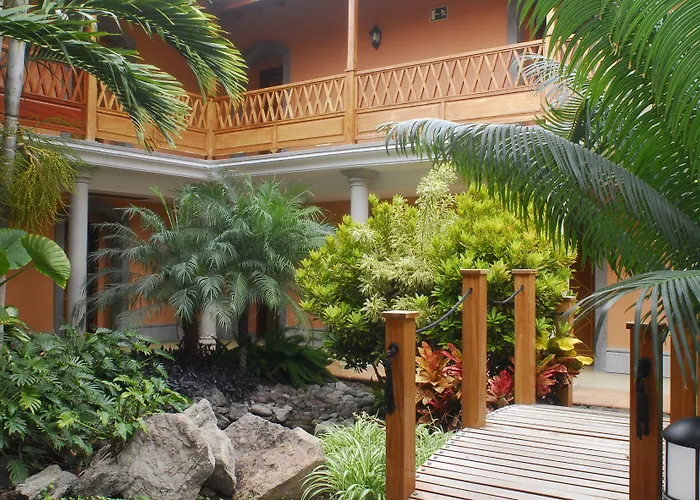 فندق كورديال موجان بلايا 4*