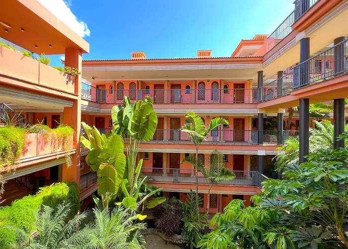 كورديال موجان بلايا بويرتو دي موغان