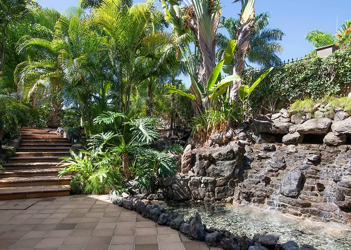 كورديال موجان بلايا بويرتو دي موغان